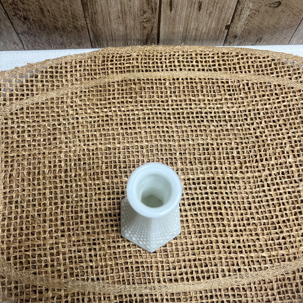 Vintage Milk Glass Bud Vase Hobnail Diamond Pattern White Vase 6" - Picture 2 of 2